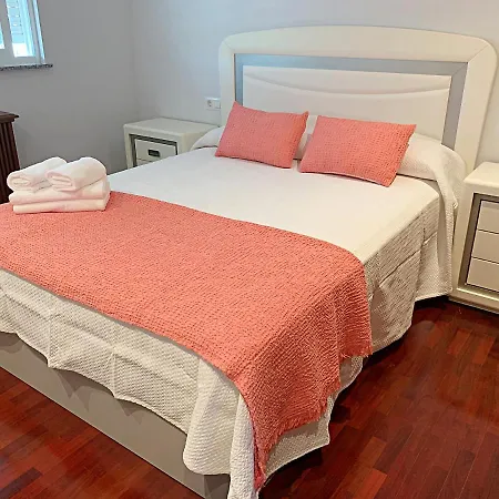 Casa Con Jardin En Fefinanes *
