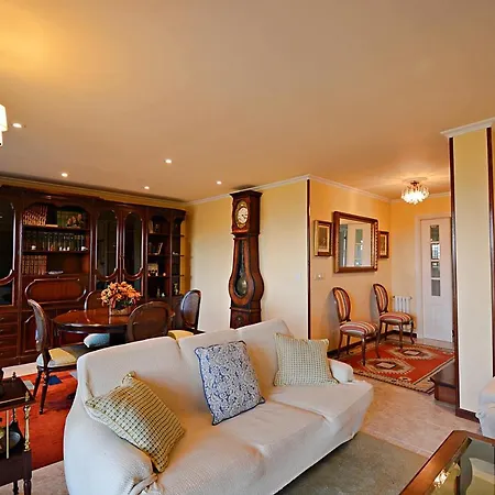 Casa Con Jardin En Fefinanes Feriehus