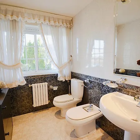 Casa Con Jardin En Fefinanes Feriehus *