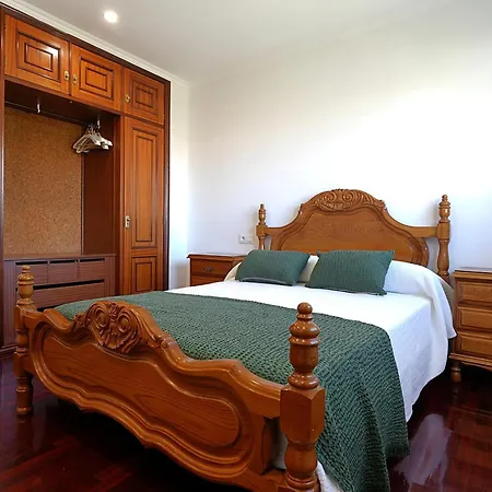 Casa Con Jardin En Fefinanes, Σπίτι διακοπών