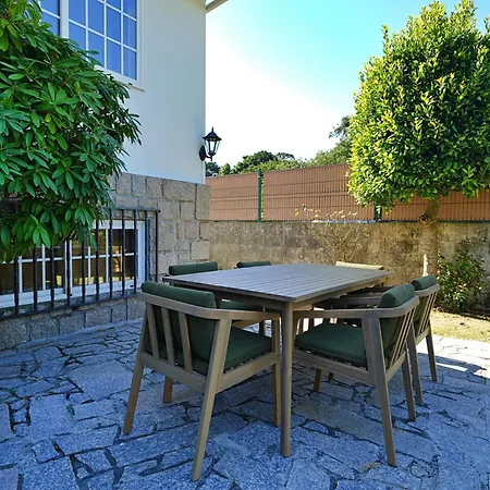 Casa Con Jardin En Fefinanes, Σπίτι διακοπών Cambados